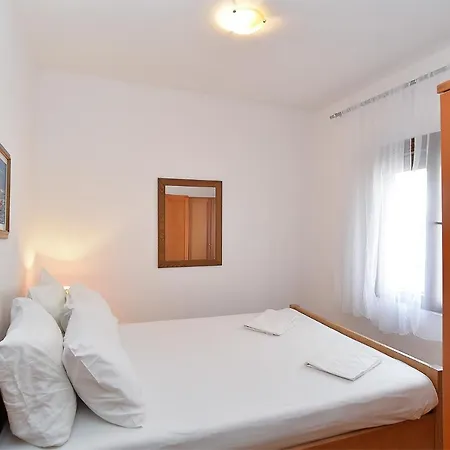 Apartments Orange 709 Fazana