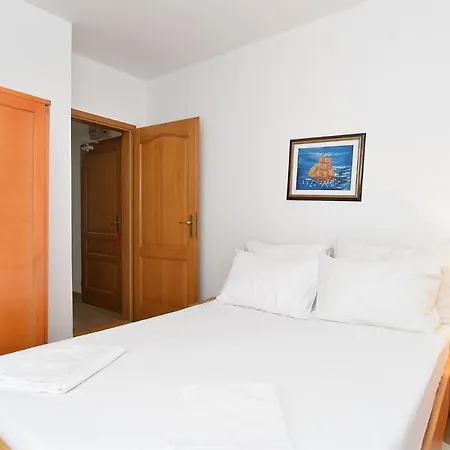Apartment Apartments Orange 709 *