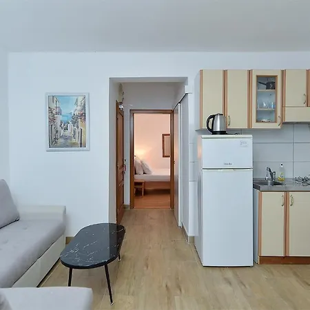 Apartments Orange 709 Fazana