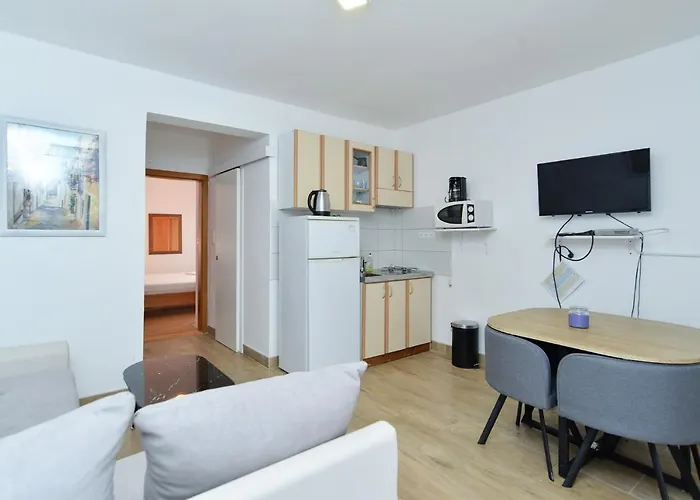 Orange 709 Apartment *