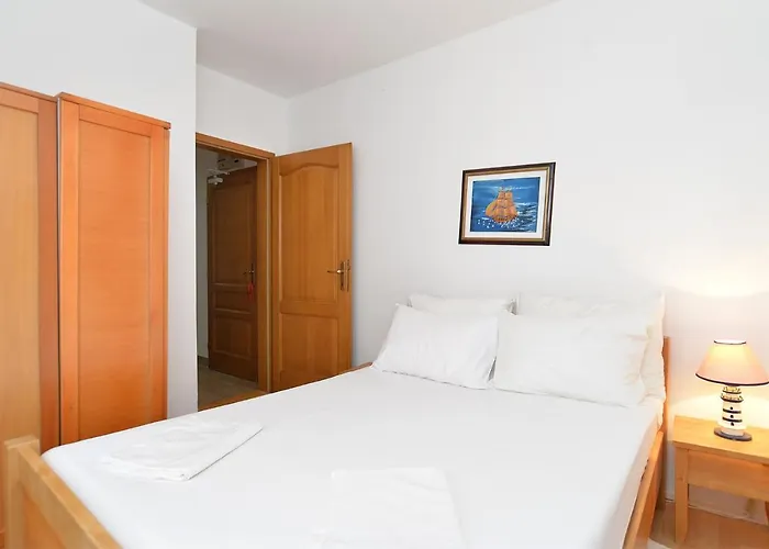 Apartment Orange 709 *